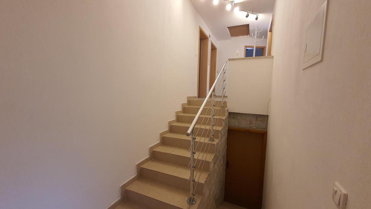 Apartment Tijana Nomenj Kültér fotó